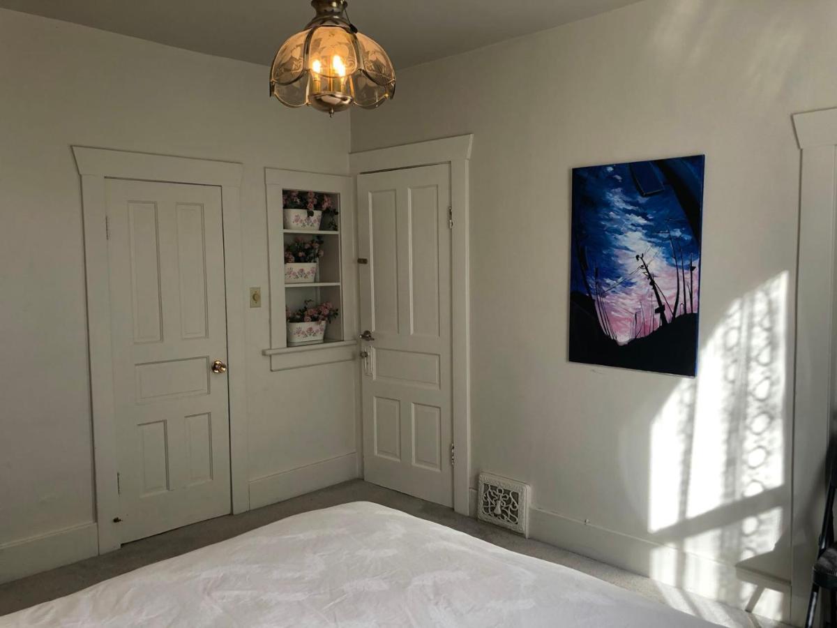 Queen Room with Shared Bathroom