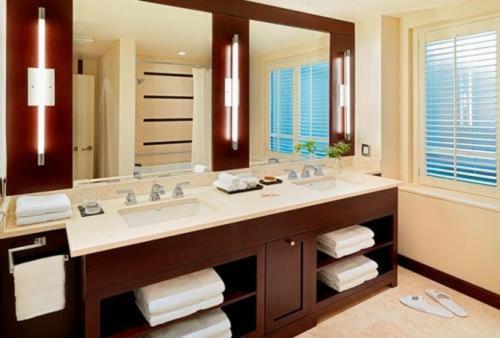 Executive King Suite