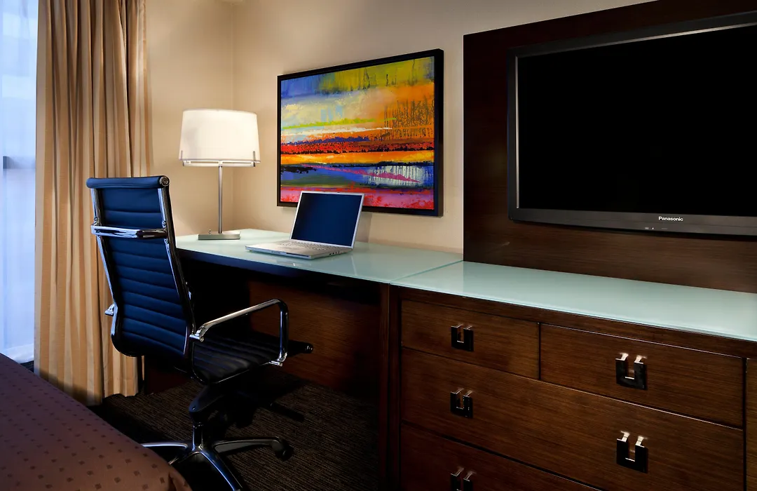 Holiday Inn & Suites Vancouver Downtown By Ihg-1