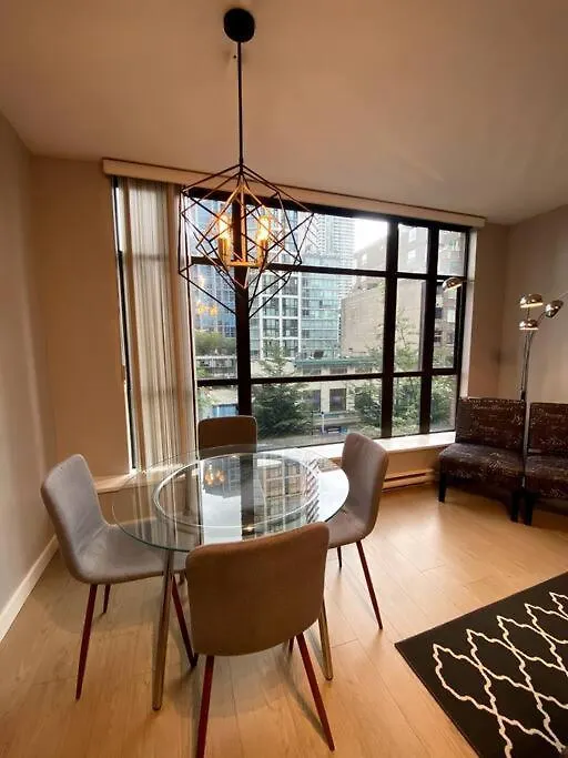 Entire Condo In Heart Of Downtown Vancouver-1