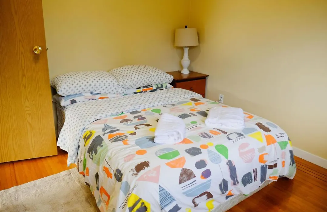 Spacious Home 15Mins To Downtown-1