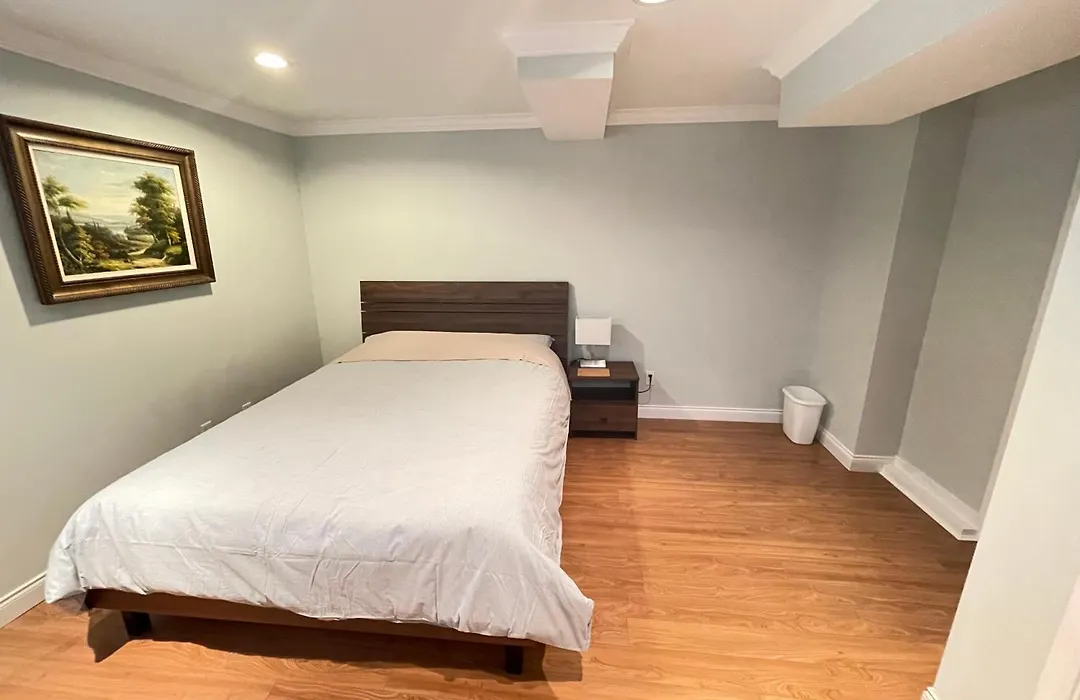 Arbutus Violet Room-1