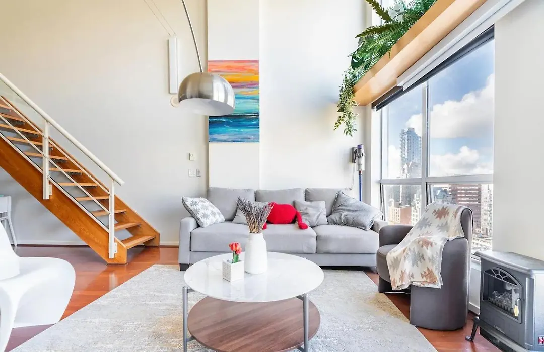 Loft In Downtown Vancouver With Free Parking-1