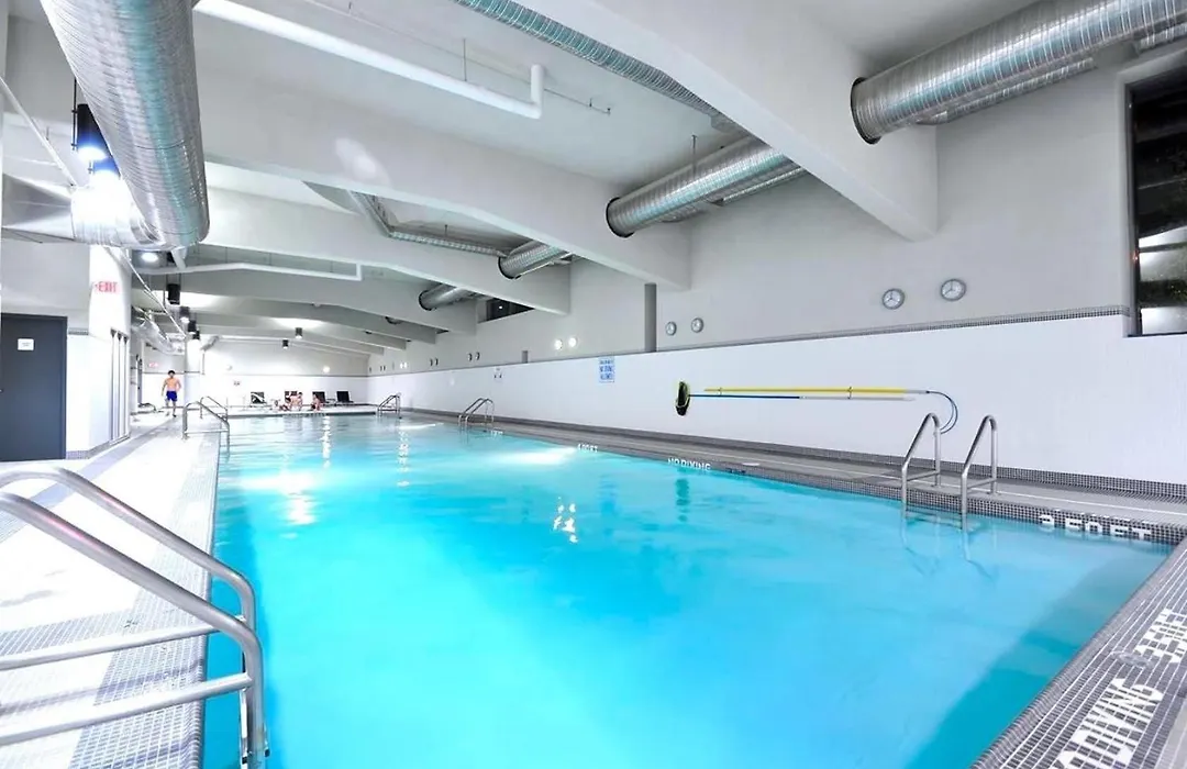 Downtown Water View Condo: Modern 2BR with AC and Parking-1