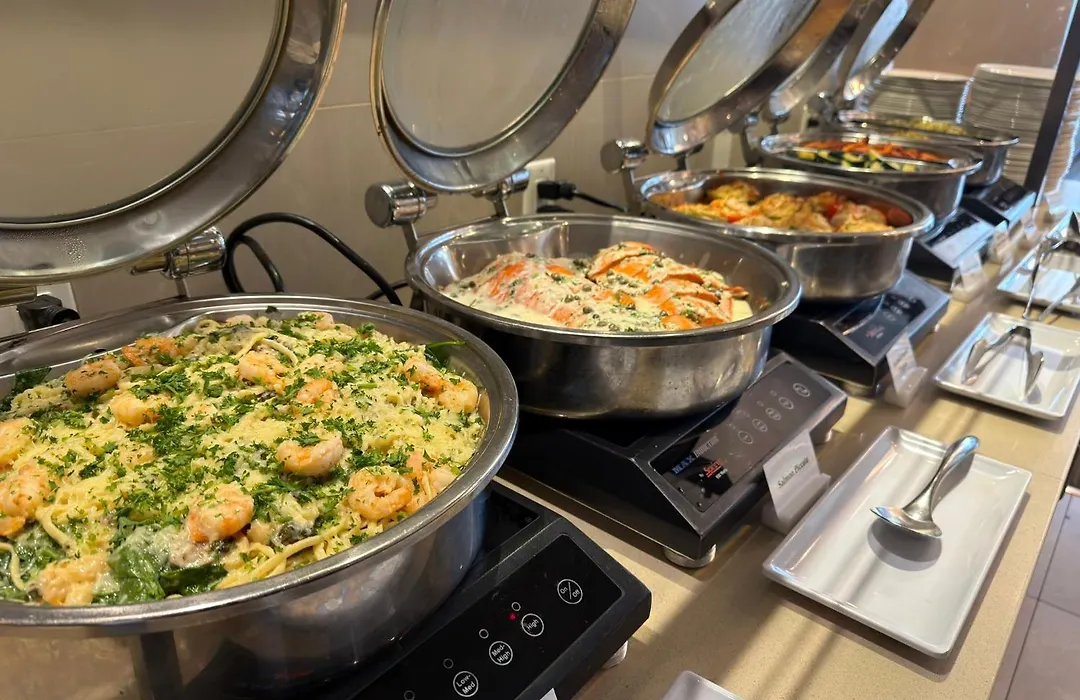 Holiday Inn Vancouver-Centre Broadway By Ihg-1