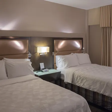 Holiday Inn & Suites Vancouver Downtown By Ihg-3