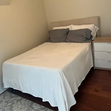 3 Bed 2 Bath Downtown Vancouver Water And City Views-2
