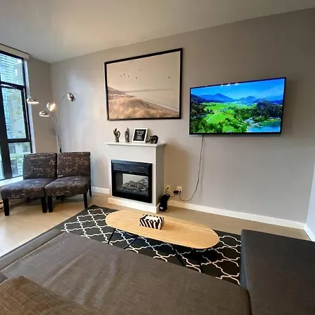 Entire Condo In Heart Of Downtown Vancouver-2