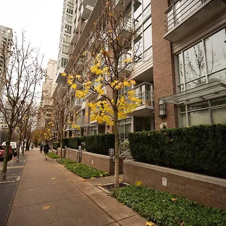 Heart Of Downtown King Suite/Parkng/Pool/Gym/Sauna-3