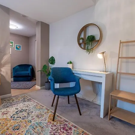 Heart Of Downtown King Suite/Parkng/Pool/Gym/Sauna-2