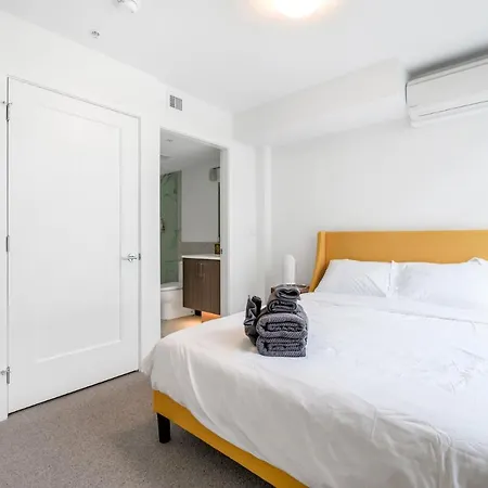 New 3Bd Townhouse Near Qe Park-3