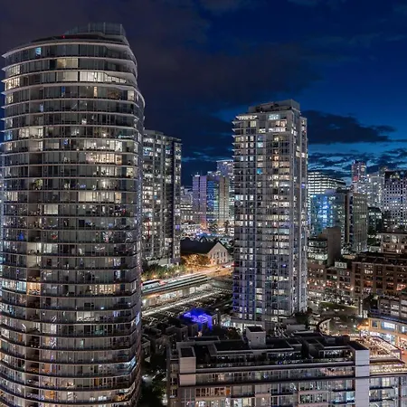 Vancouver Nest Downtown 2Br Near Rogers Arena-3