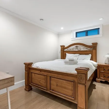 Modern Retreat Near Vancouver'S Attractions-2