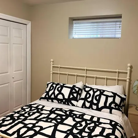 Modern Private Suite Close To Everything-2