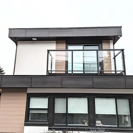 Centrally Located, Modern, 2 Bedroom Home-2