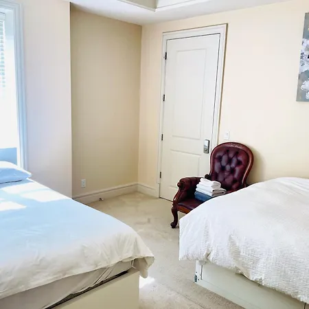 Vancouver Airport Guesthouse-3