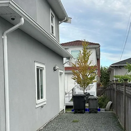 Bright And Cozy Modern Home In Vancouver - Central To Yvr-Downtown - Free Private Parking-3