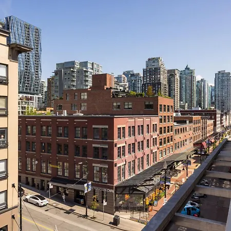 Opus Vancouver-2