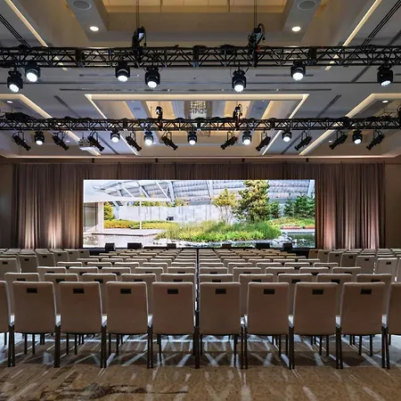 Jw Marriott Parq Vancouver-3