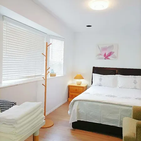 Pender Home-2