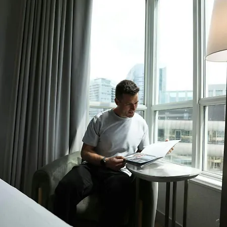 Vancouver Marriott Pinnacle Downtown Hotel-3