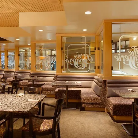 Coast Plaza Hotel And Suites-3