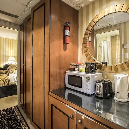 Boutique Suites - Vancouver-2