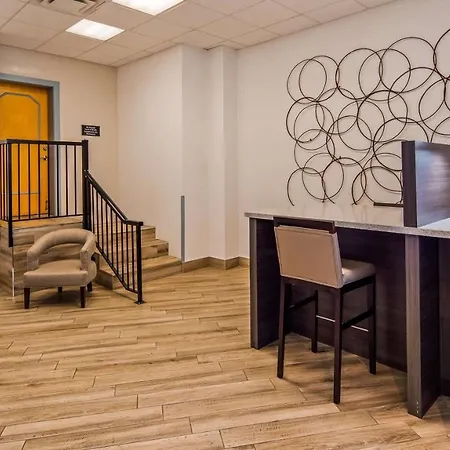 Best Western Plus Uptown Hotel-2