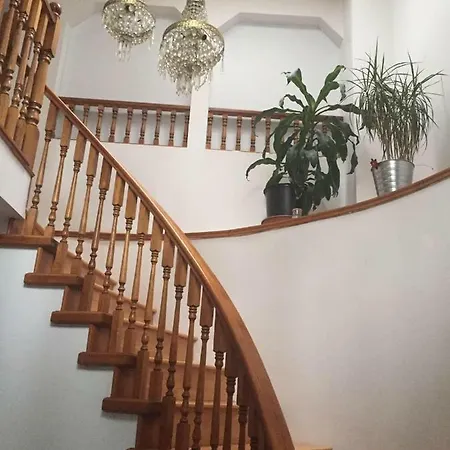Sandy'S House-2